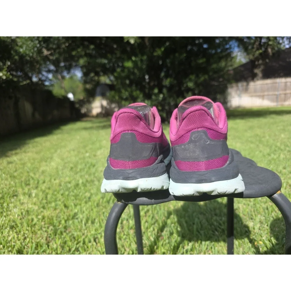 Hoka One One Mach 4 Women's Size 9 Running Shoes Festival Fuchsia